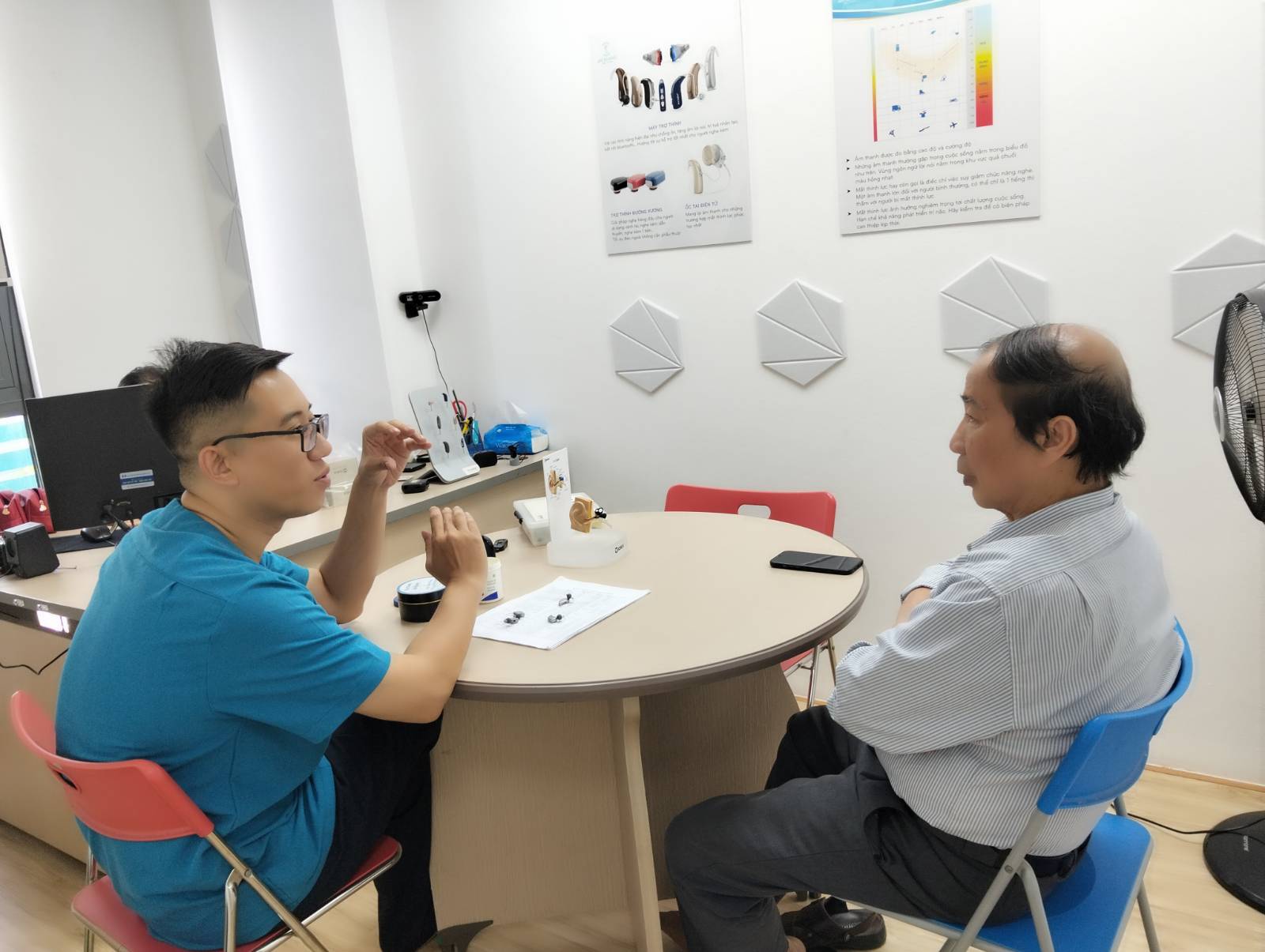 Tư vấn máy trợ thính tại trợ thính an khang hà nội