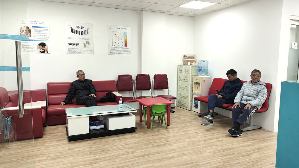 Cho ngoi cho khach hang tai sanh Tro thinh An Khang Ha Noi